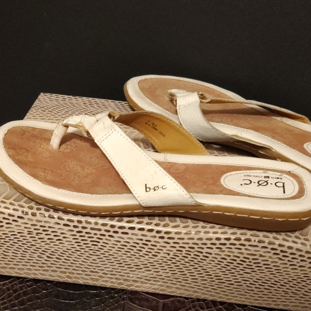 b.o.c Born Concept Sandals - Picture 3 of 8